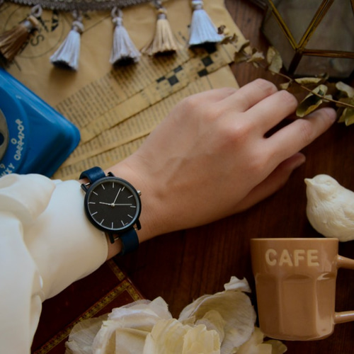 アンティーク調で可愛い腕時計 ネイビー レディース 革ベルト オシャレ