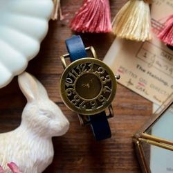 アンティーク調で可愛い腕時計 ブルー レディース 革ベルト オシャレ 時計　 1枚目の画像