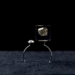 [十月誕生石彩色蛋白石] Pilite和施華洛世奇前叉環（免費禮物包裝，生日禮物） 第4張的照片