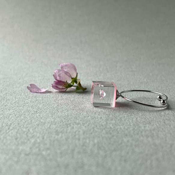 [特色] 櫻花色戒指、氧化鋯、簡單樹脂、銀色、禮物、生日禮物、婚禮 第3張的照片