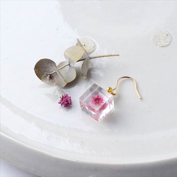 粉色虎杖鉤耳環一隻耳朵 14kgf 黃金禮物生日禮物禮物包裝婚禮 第2張的照片