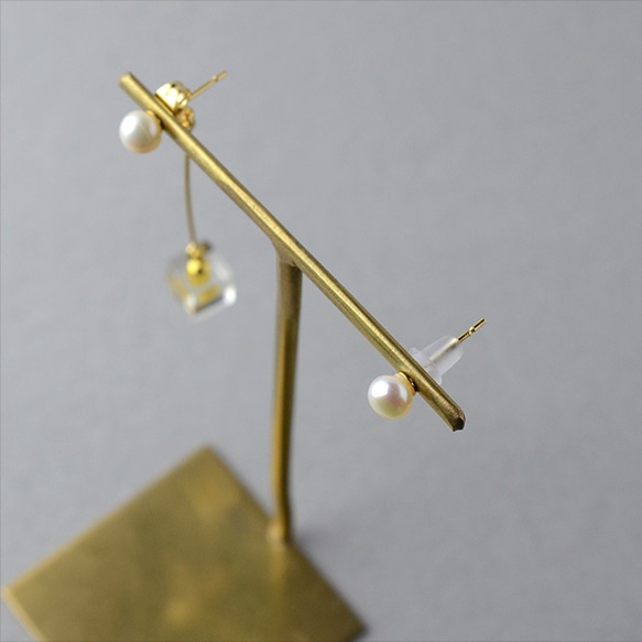 淡水珍珠和含羞草兩用耳環（珍珠，樹脂，不銹鋼，免費送貨） 第3張的照片