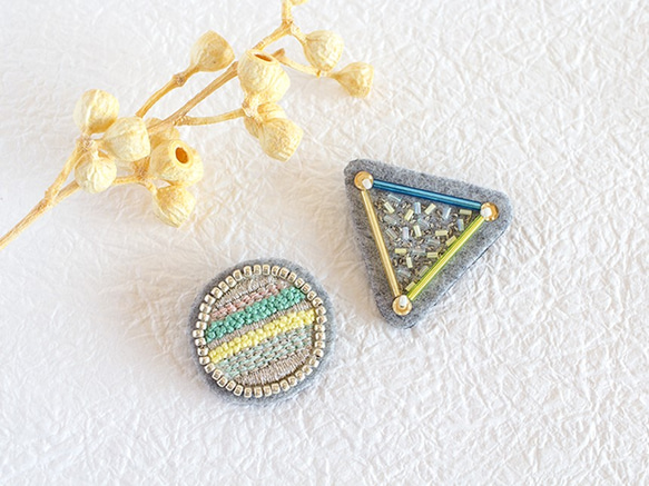 刺繍】刺繍ブローチの裏処理/お花ブローチ/embroidery brooch