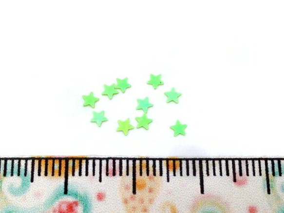 (rp-20)星型 キラキラミニパーツ スター レジン 封入 約1g グリーン 黄緑 素材 材料 3枚目の画像