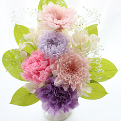 【仏花】上品なカーネーションと菊の優しい色合い♪ 2枚目の画像