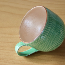 【2個限定】コロンとまぁるいマグカップ　ポップなグリーン　凸凹手触り　コーヒーや紅茶 10枚目の画像
