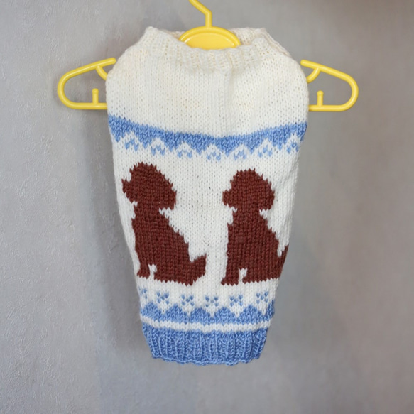 犬服♪トイプードル柄の手編みセーター 1枚目の画像