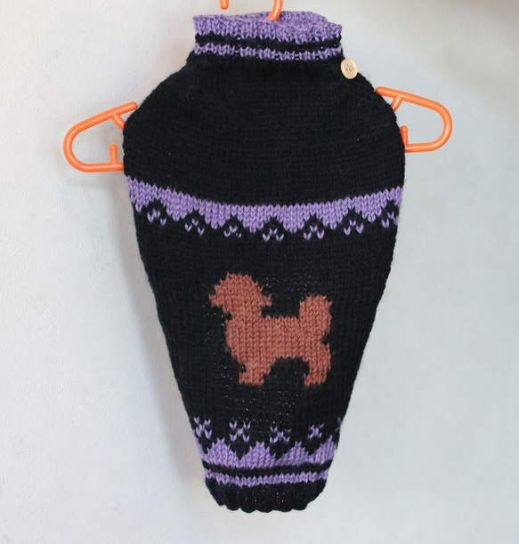 犬服♪シーズー柄の手編みセーター（Sサイズ） 1枚目の画像