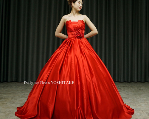 ウエディングカラードレス.赤サテン＆花モチーフ.お色直し.撮影.演奏会