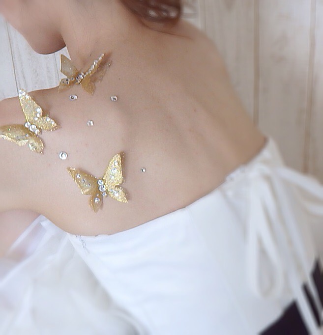 特集掲載！B40＊立体バタフライ3羽セット＊花嫁様に集まる蝶々たち＊ボディジュエリー　ウェディングアクセサリー　結婚式
