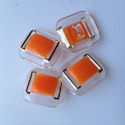 昭和レトロ　デッドストック　ボタン　オレンジ　スクエア　小４個（K11） 2枚目の画像