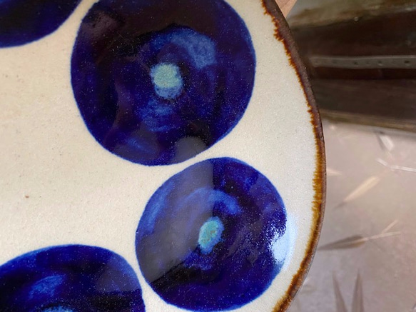 【アウトレット】オーバル皿　青丸紋　３枚セット　やちむん　エドメ陶房 4枚目の画像