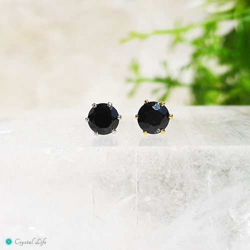 ブラックサファイア・ピアス 4mm（片耳） ピアス（スタッド・一粒