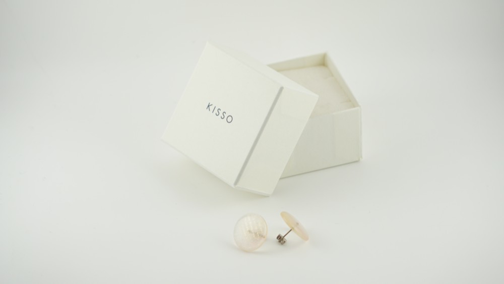 ボタンピアス_スタッドピアス_綿花由来樹脂_ホワイトゴールド_20_L37