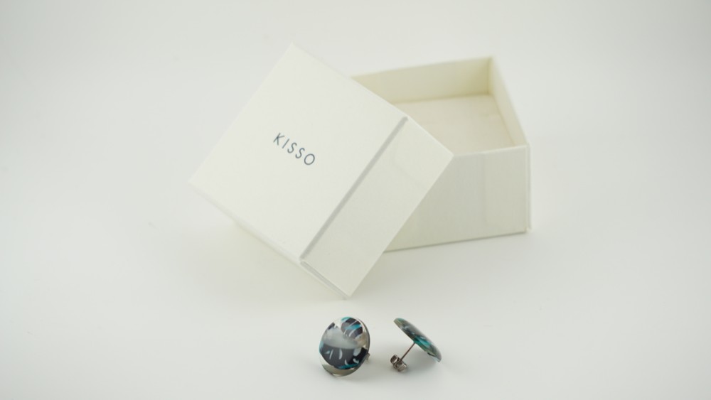 ボタンピアス_スタッドピアス_綿花由来樹脂_スペースブルー_20_L74
