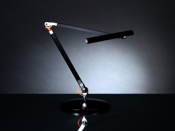 HORGAN｜TANGO Table Lamp(黑)｜TANGO護眼閱讀檯燈 第1張的照片