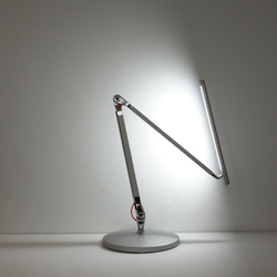 HORGAN｜TANGO Table Lamp(銀)｜TANGO護眼閱讀檯燈 第8張的照片