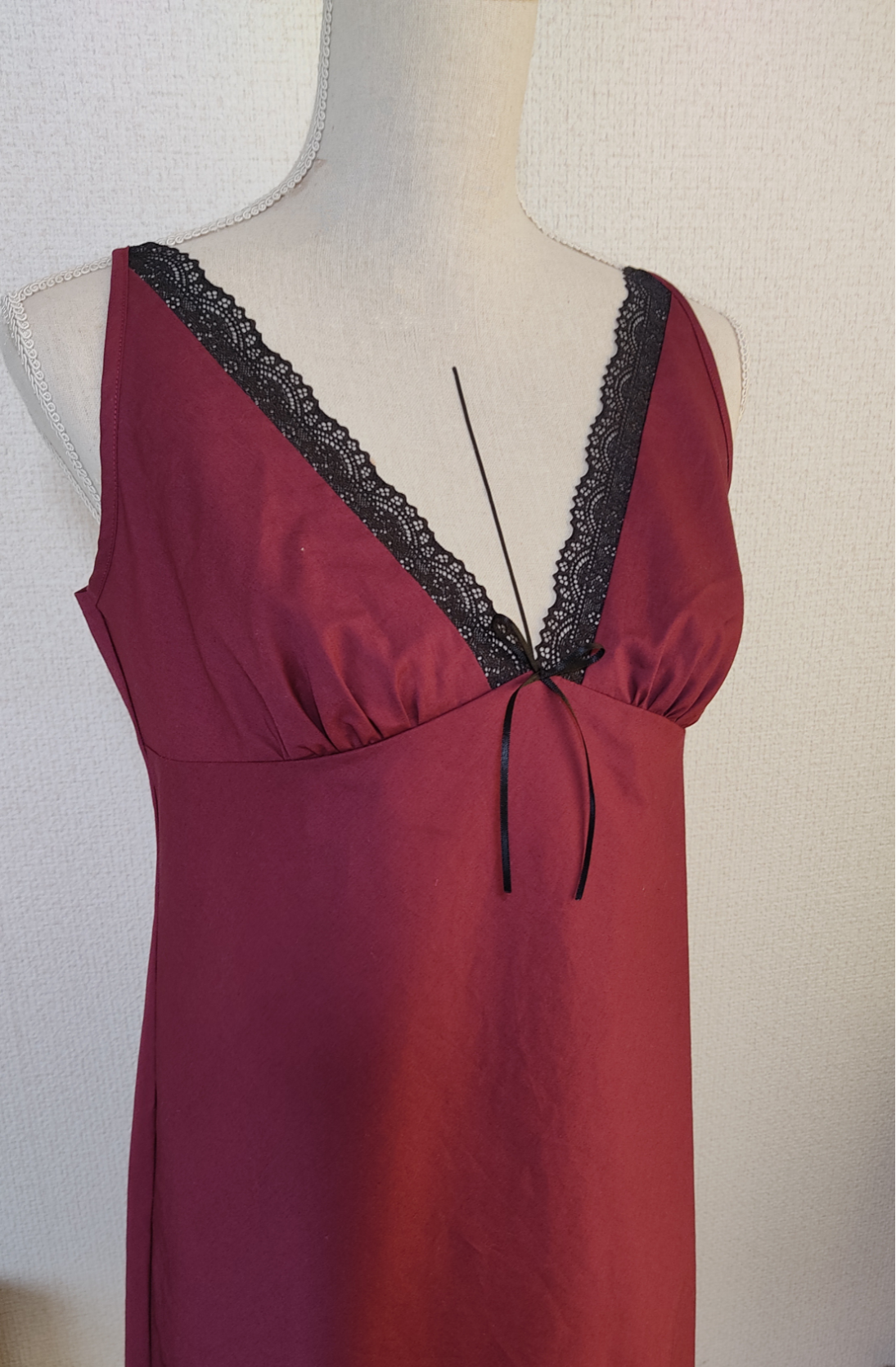 ボルドーと黒レースの上品スリップ　コットンのナイトウエア　ルームウエア　ランジェリー