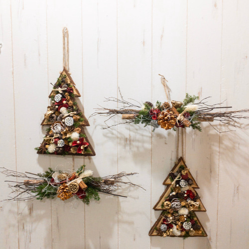 Xmasドライフラワーアレンジ☆ツリー型アレンジと白樺の壁掛けアレンジ