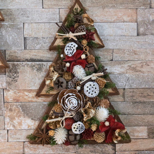 Xmasドライフラワーアレンジ☆ツリー型アレンジと白樺の壁掛けアレンジ