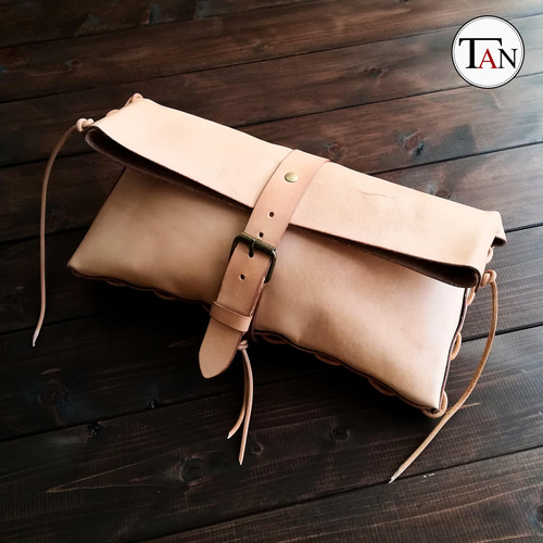 牛革製クラッチバッグ コンパクト ハンドメイド 栃木レザーで