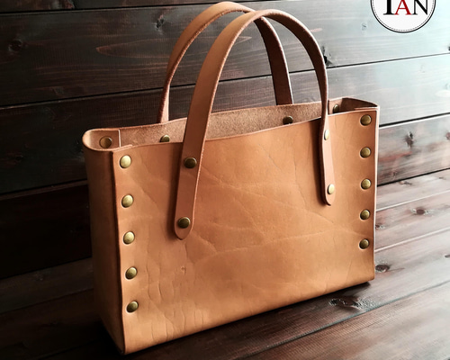 ハンドメイド　ヌメ本革　トートバック　クリーマ　ブルー　新品／未使用品　1015 ca687c14e3aa917cf38ed6427d4f67