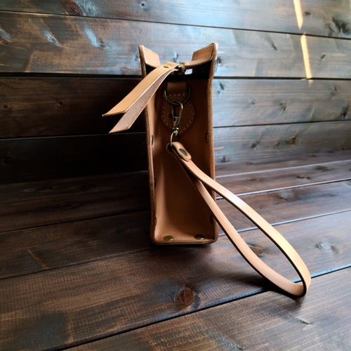 栃木レザーで作ったヌメ革のセカンドバッグ】 牛革 レザー 本革