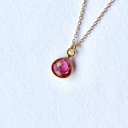 14kgfピンクトパーズのひと粒雫チャーム