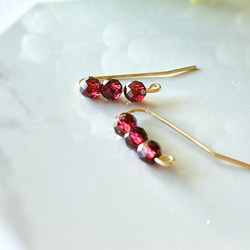 14kgf Straight line Earrings モザンビークガーネット2way 2枚目の画像