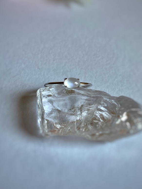 ロイヤルブルームーンストーンの指輪 宝石質AAA /sv925  14kgfへ変更可能 6枚目の画像