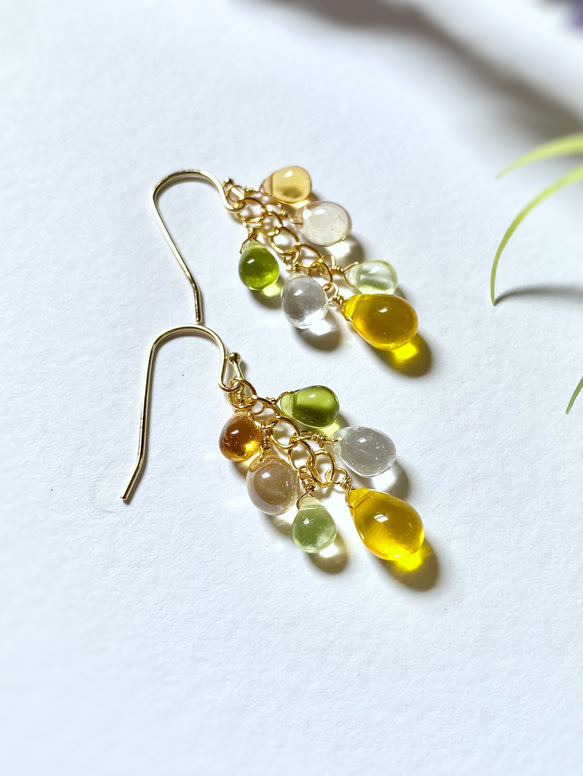 再販♡ 朝露のしずく チェコガラスビーズのピアス/イヤリング Vitamin