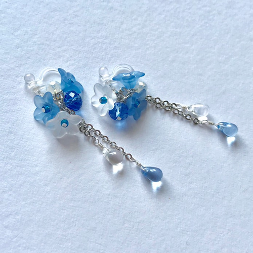 再販♡ 忘れな草のピアス ブルー イヤリング変更可能 ピアス（フック 
