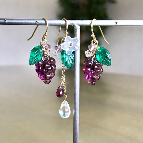 専用です☆アメジストとチェコビーズリーフの葡萄ピアス　他2品 専用です☆アメジストとチェコビーズリーフの葡萄ピアス 他2品