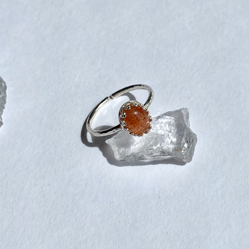 太陽神の石 宝石質サンストーン AAA- の指輪 8×6mm フリーサイズ