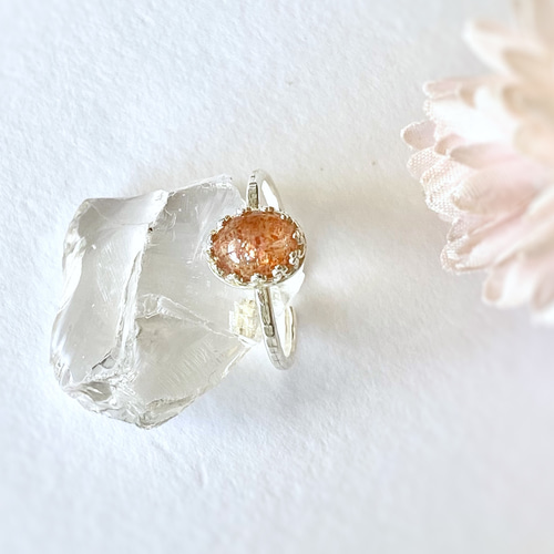 太陽神の石 宝石質サンストーン AAA- の指輪 8×6mm フリーサイズ