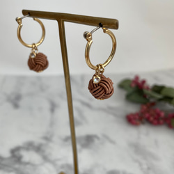 [免運費] Kororin Hoop Chocolat BR Mizuhiki Titanium Earrings 耳環 第2張的照片