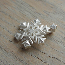 snowflake~雪の結晶~モチーフ・シルバーペンダントトップ《期間限定 SALE》 2枚目の画像