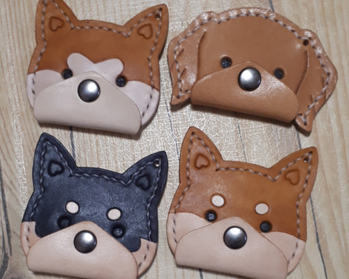 【MAGU】一点物の革製品　犬32犬種コンプリートSET キーホルダー 1_8550a353c78e33c353c47644eade