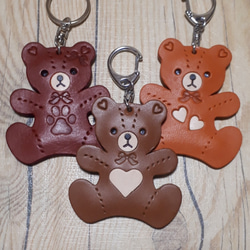 受注製作] 革 クマ 顔有り ネーム刻印 キーホルダー・チャーム