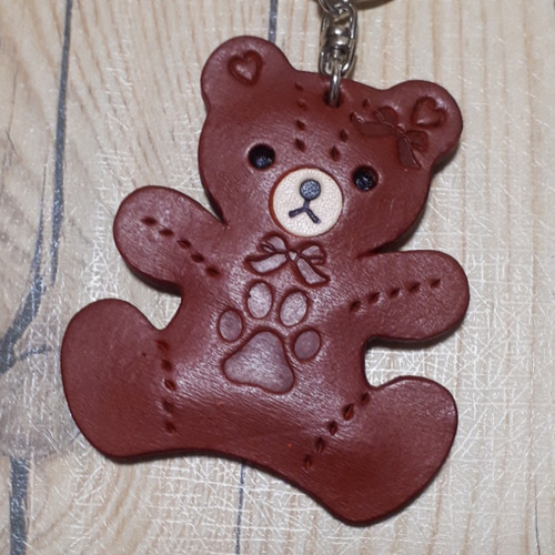 受注製作] 革 クマ 顔有り ネーム刻印 キーホルダー・チャーム