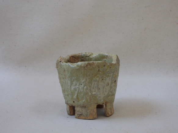 岩肌陶製植木鉢 3枚目の画像