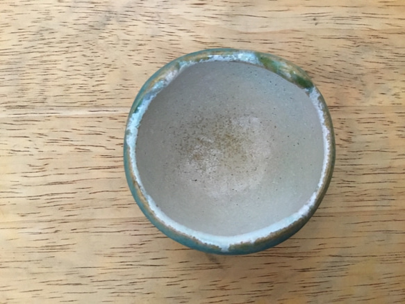 青の陶食器シリーズ  ネコみみ 豆碗 4枚目の画像