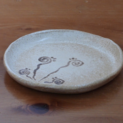 うずまき柄　陶製皿B 1枚目の画像