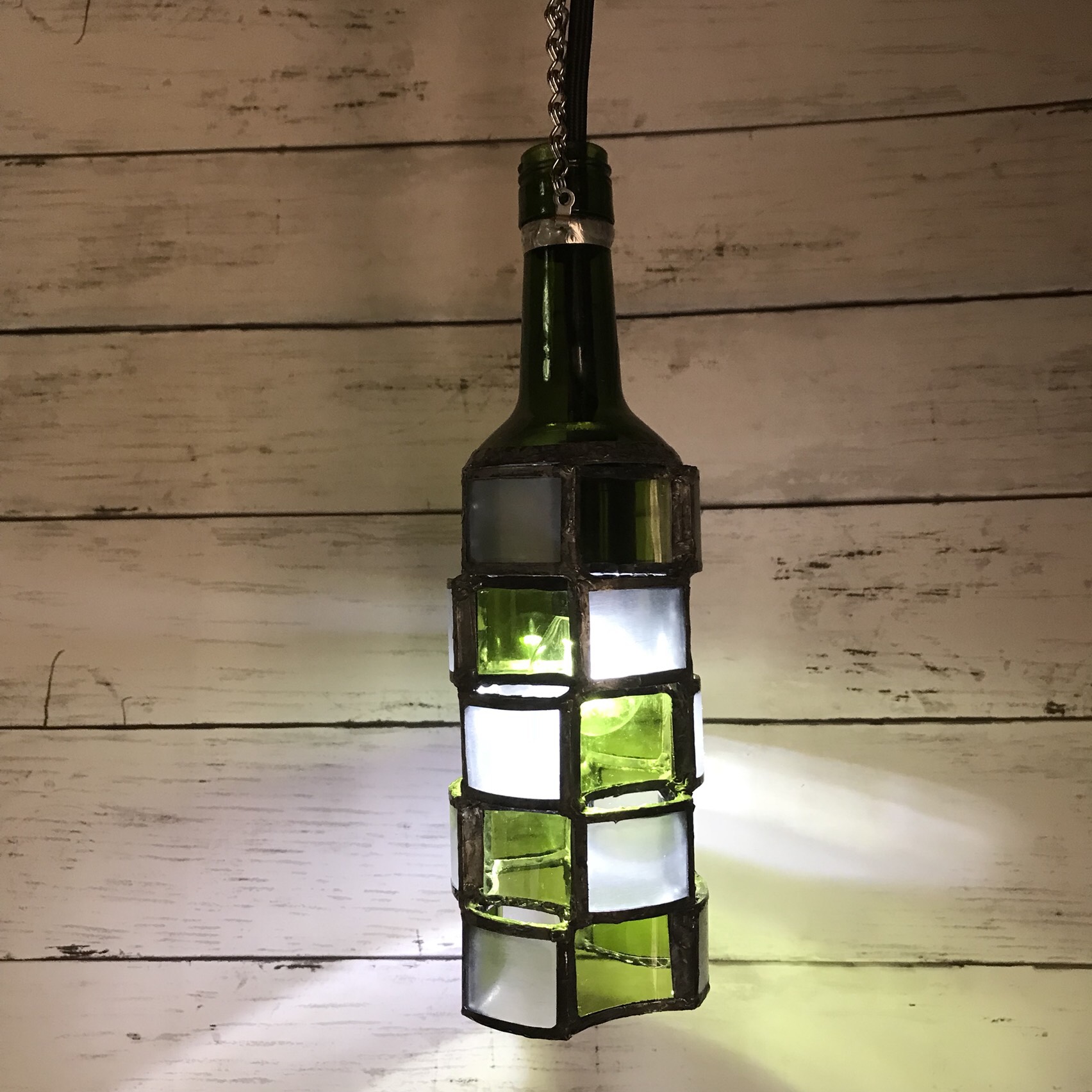 ボトルステンドグラス混ビン ペンダント 緑/白 格子