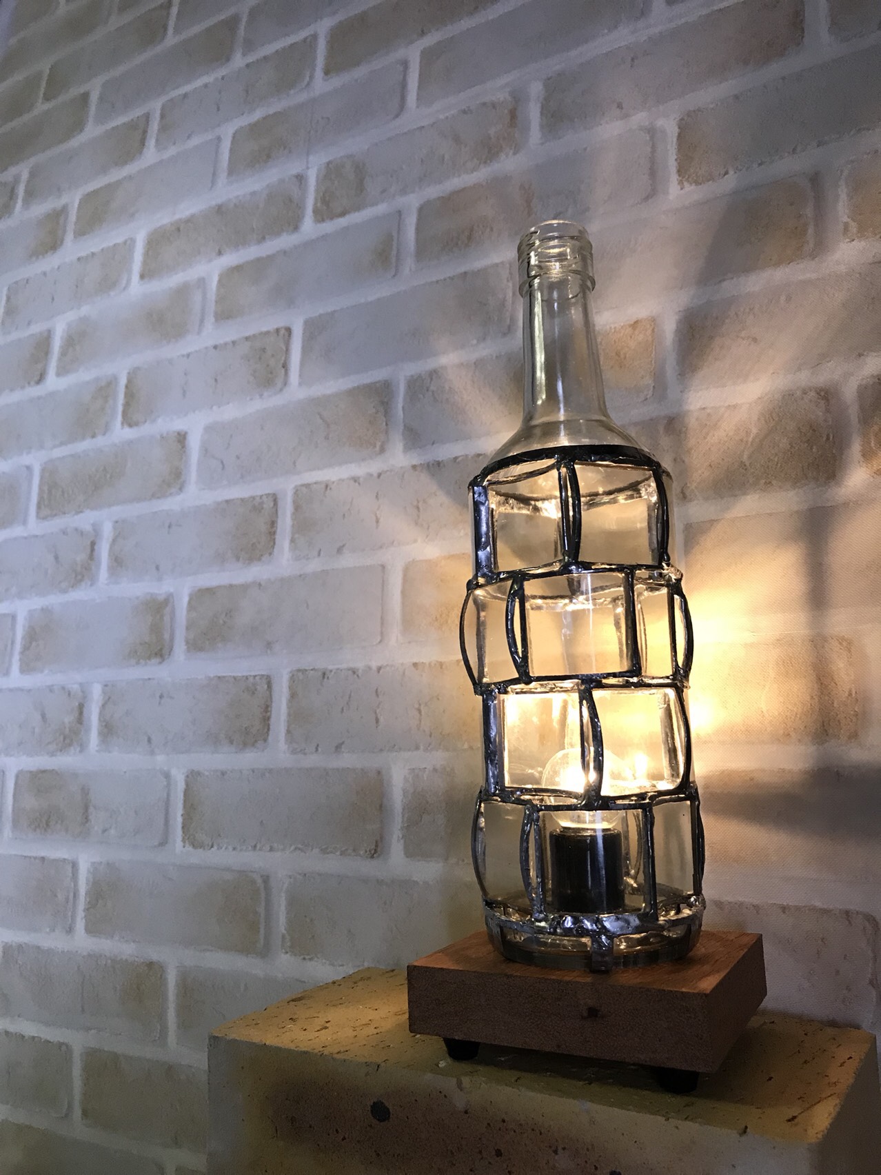 ボトルステンドグラス混びん テーブルランプ クリア 裏表逆 90度