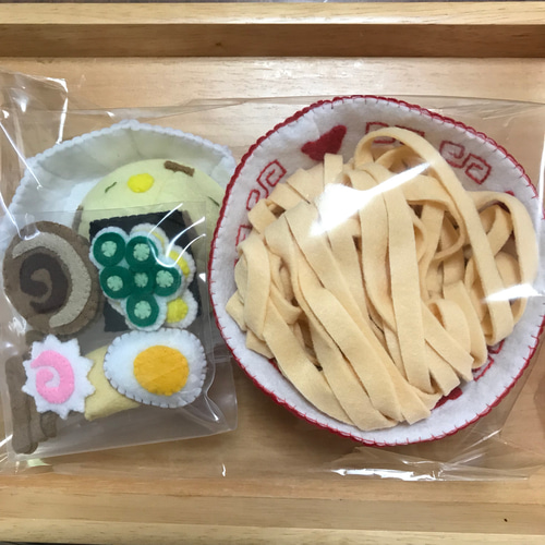フェルトままごとラーメンセット 雑貨・その他 hanana 通販 5836652