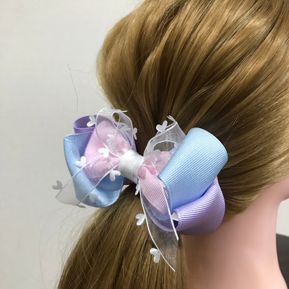 ユニコーンカラーの大人可愛いヘアリボン ポニーフックふんわりコロン 3枚目の画像