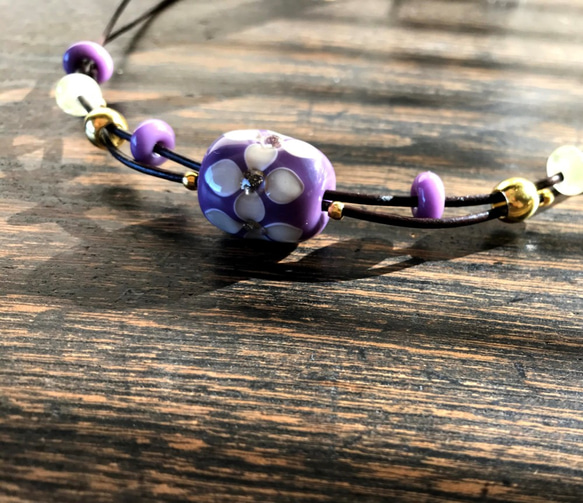 蜻蛉玉　紫　連続花　ネックレス 7枚目の画像