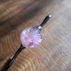 八重桜のとんぼ玉かんざし　 3枚目の画像
