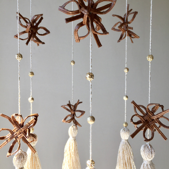 ゴールドとブラウンのきらきらモビール モビール mugiazu 通販 6389031